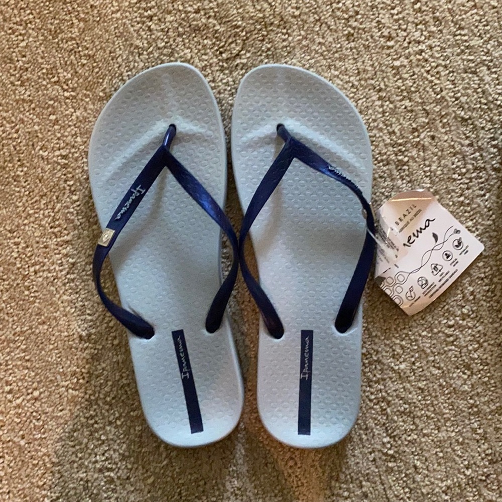Ilanema light blue and dark blue. New- never worn